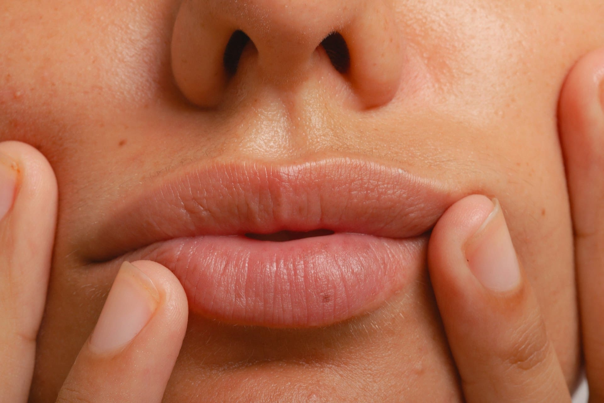 colour around lips